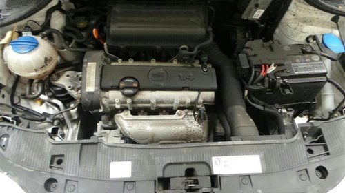 Dezmembrez 2011 Seat Ibiza 1.4 benzina manual cod motor CGGB