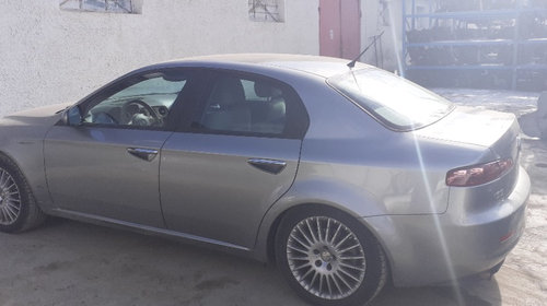 Dezmembrez Alfa 159 din 2005, motor 1.9 JTS