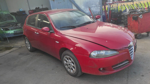 Dezmembrez Alfa Romeo 147 2005 hatchback 1.6