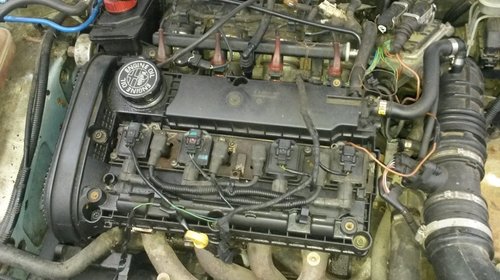 Dezmembrez Alfa Romeo 156 motor 2.0 ts