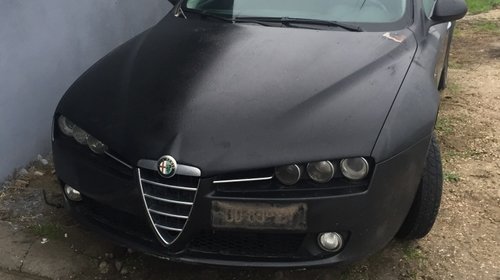 Dezmembrez alfa romeo 159 break din 2007 moto