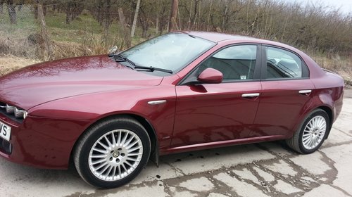 Dezmembrez Alfa Romeo 159, motor 1.9 JTDM 16V