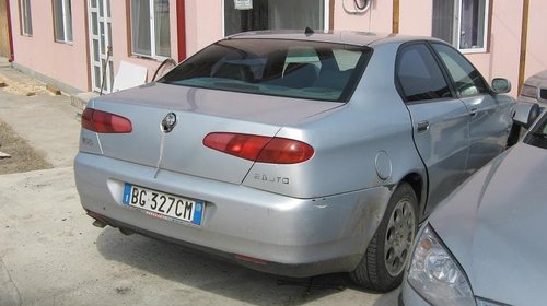 dezmembrez alfa romeo 166