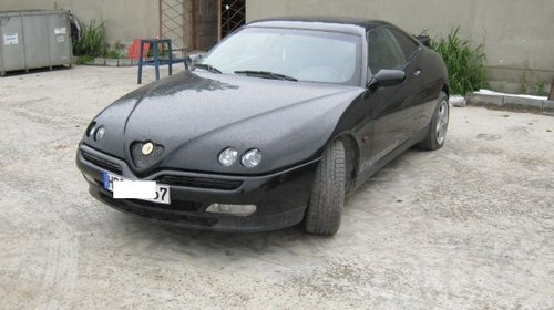 Dezmembrez Alfa Romeo GTV din 1995, 2.0b,