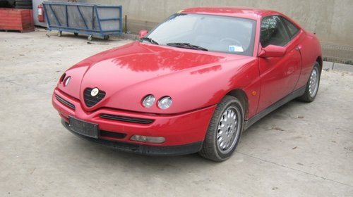 Dezmembrez Alfa Romeo GTV din 1995, 2.0b