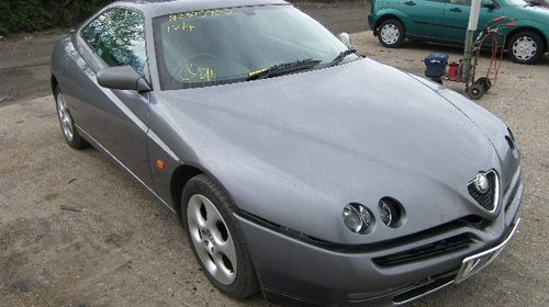 Dezmembrez Alfa Romeo GTV din 2000, 2.0b,