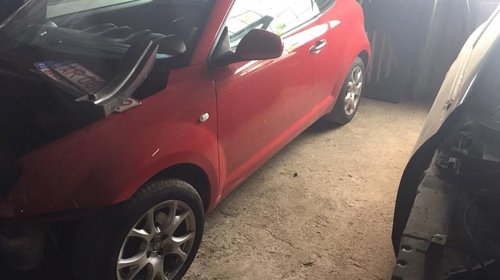 Dezmembrez Alfa Romeo Mito an 2011 motor 1.4 