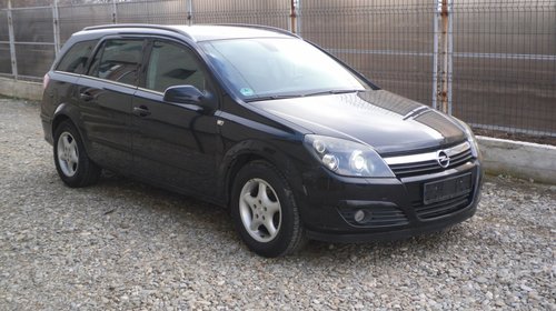 Dezmembrez Astra H 1,7 CDTI