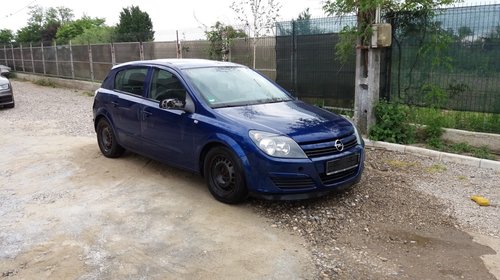 Dezmembrez Astra H 1,7 CDTI