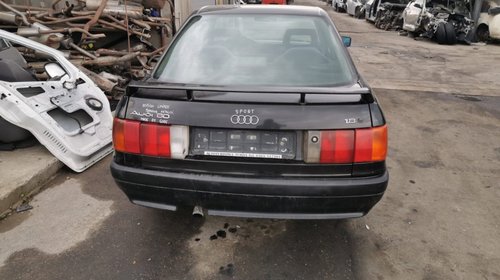 Dezmembrez Audi 80 B4 1.8 benzina