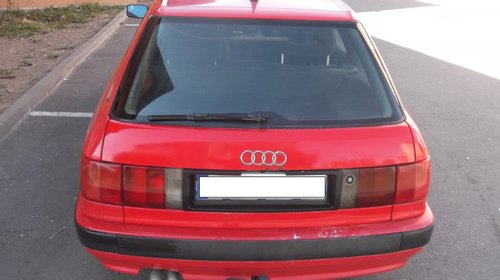 Dezmembrez audi 80 b4 rosu