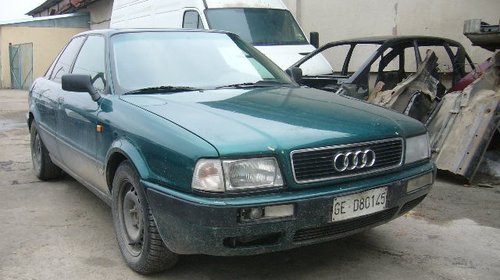 Dezmembrez Audi 80