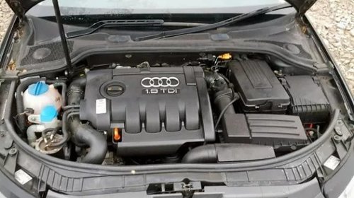 Dezmembrez Audi A3 5 usi