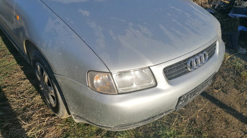 Dezmembrez Audi A3 8L.1.6 benzină 2002