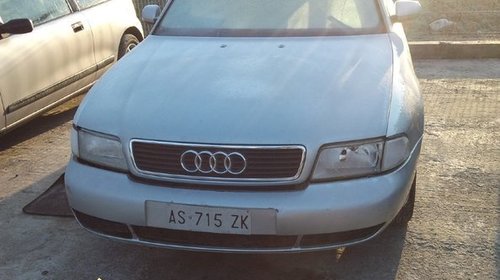 Dezmembrez Audi A4 1 8i An 1998