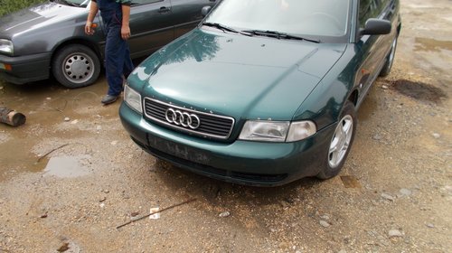 Dezmembrez audi A4 1,9 tdi berlina din 97