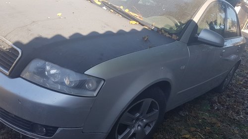 Dezmembrez Audi A4 2.5 V6 tdi , 2003