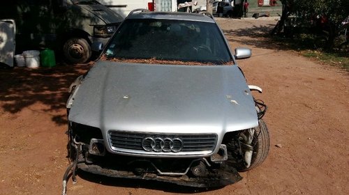 Dezmembrez Audi A4 2.5 tdi Quattro