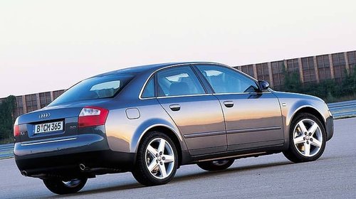 Dezmembrez Audi A4 2002 1.9 d,2.0 b,1.8 t