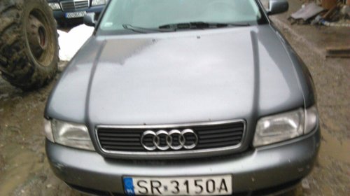 Dezmembrez audi a4 an de fabricatie 1996 , mo