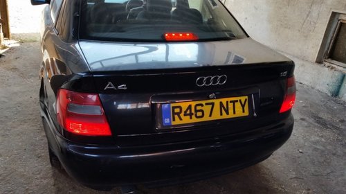 Dezmembrez Audi A4 B5 1.6 74kw 100cp 1998