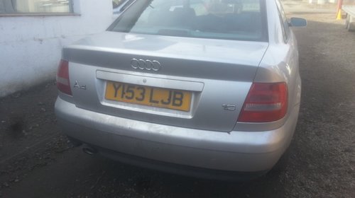 Dezmembrez Audi A4 B5 1.6 74kw 101cp 2001