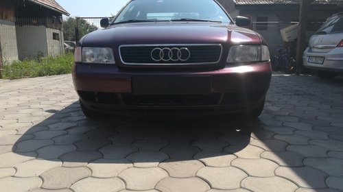 Dezmembrez Audi A4 B5 1.6 Adp 1997