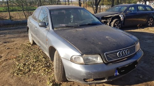 Dezmembrez Audi A4 B5 1.6i