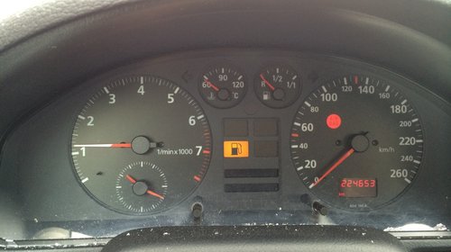 Dezmembrez Audi A4 B5 1.8 benzina