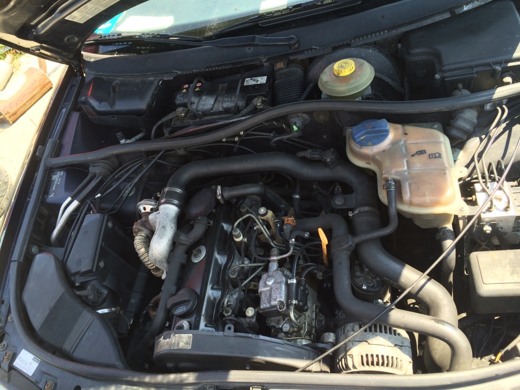 dezmembrez-audi-a4-b5-1-9-tdi-afn-326719883