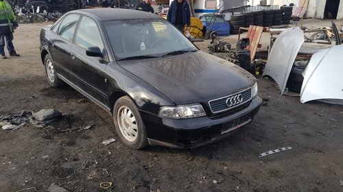 Dezmembrez Audi A4 B5 1999 berlina 1.6 benzin