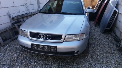 Dezmembrez audi a4-b5 an 2001 motor 2.5 AKN