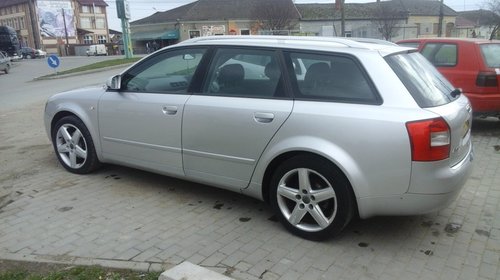 Dezmembrez Audi A4 B6 1.9 TDI AWX Combi