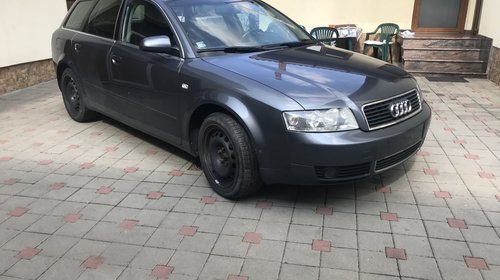 Dezmembrez audi a4 b6 2.5 tdi AYM cutie automata cod FSL culoare LX7Z