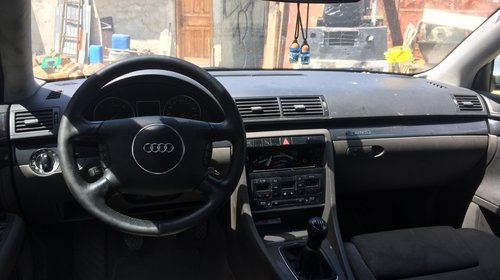 Dezmembrez Audi A4 B6 2002 Quattro 2.5