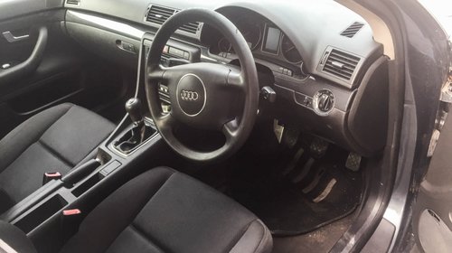 Dezmembrez Audi A4 B6 2002 Sedan 1.9