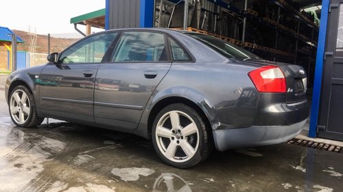 Dezmembrez Audi A4 B6 2002 Sedan 1.9