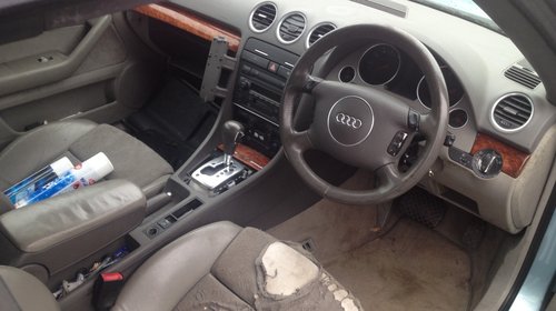 Dezmembrez audi a4 b6 cabrio 2.4 benzina