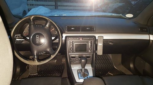 Dezmembrez audi a4 b6 combi s-line 1.9 tdi av