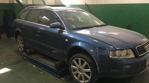 Dezmembrez Audi A4 B6 quattro,an fabricatie 2002 2.5 TDI tip BAU