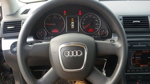 Dezmembrez Audi A4 b7 2.0 tdi 140 cp Bpw