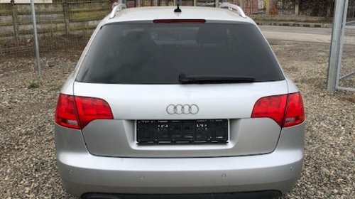 Dezmembrez Audi A4 B7 2,0tdi BPW 2007, argintiu, volan stanga
