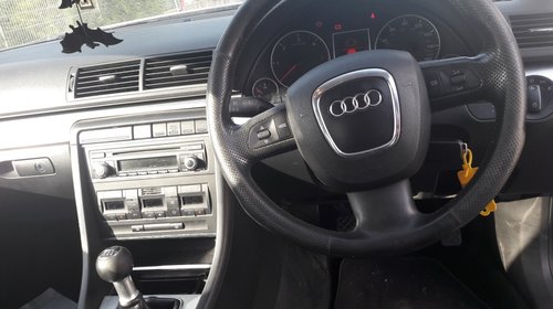 Dezmembrez Audi A4 B7 2006 Sedan 2.0 TDi