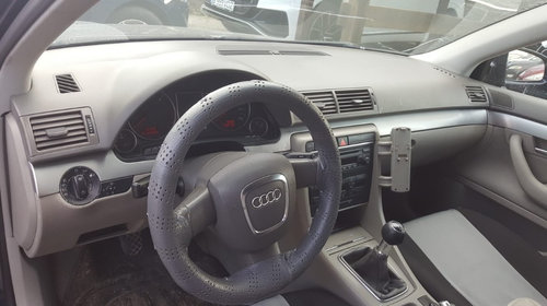 Dezmembrez Audi A4 B7 Avant 2.5 TDi an 2007 cod motor BDG