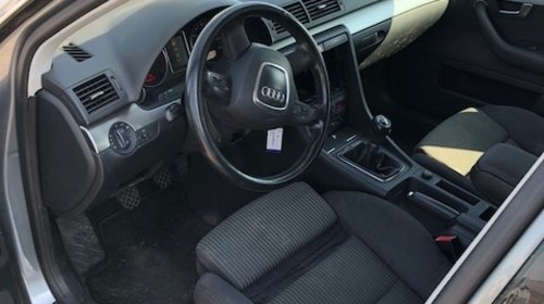 Dezmembrez Audi A4 B7 gri, 2,0tdi tip Bpw, an 2007