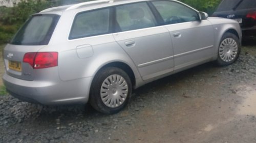 Dezmembrez Audi A4 B7 SE 2.0 TDI 2005