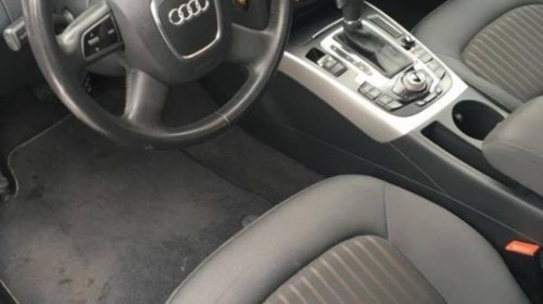 Dezmembrez Audi A4 B8 2.0TDI CAGA