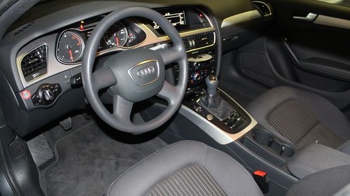 Dezmembrez Audi A4 B8 2015 limuzina 2.0 tdi CSU