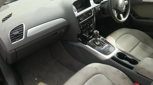 Dezmembrez Audi A4, B8, An fabricatie 2009, 2.0 TDI