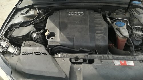 Dezmembrez Audi A4, B8, An fabricatie 2009, 2.0 TDI